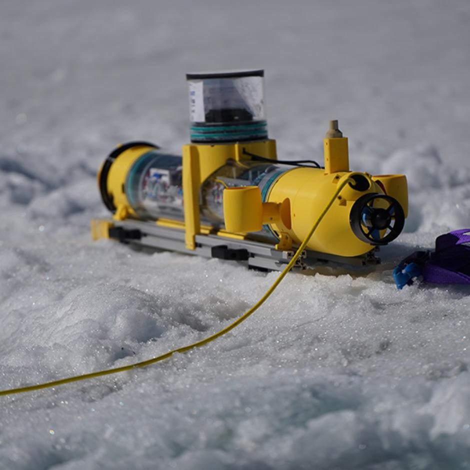 Neutrally buoyant tether for special underwater vehicle