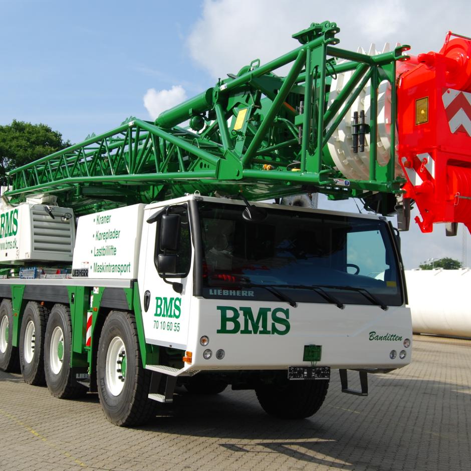 Mobile Crane