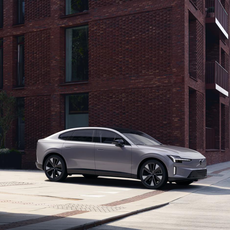 Volvo ES90