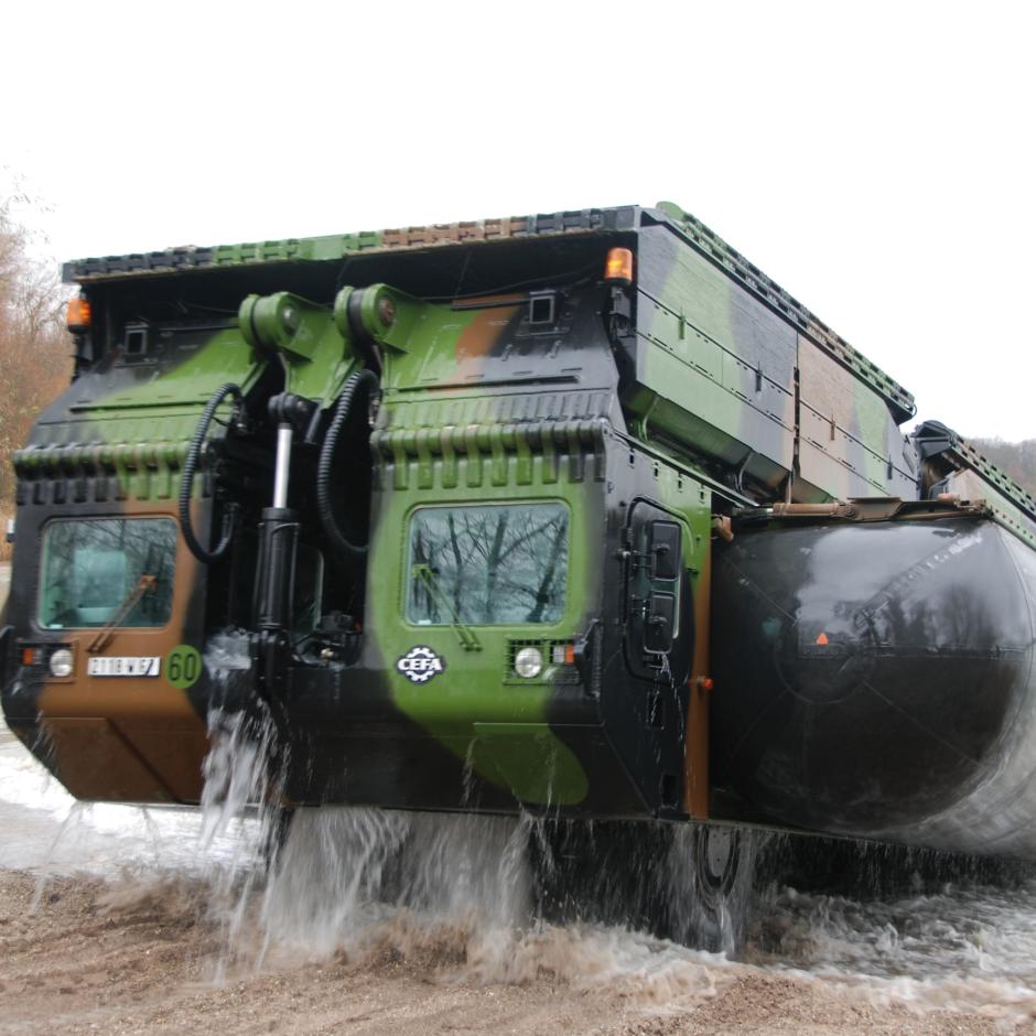 EFA - AMPHIBIOUS BRIDGING AND FERRYING SYSTEM