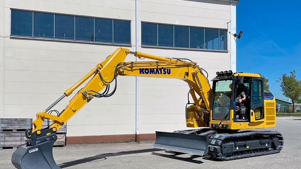 Komatsu går elektrisk på E&H